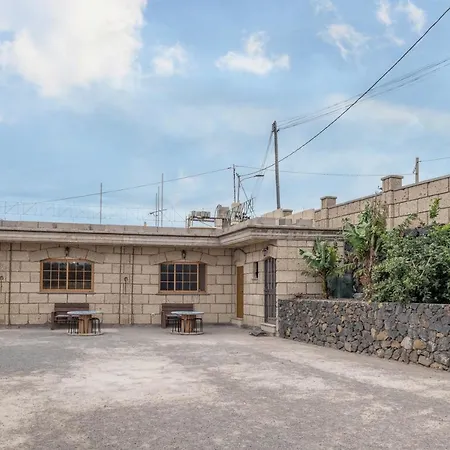 Casa Frisaye Holiday home *